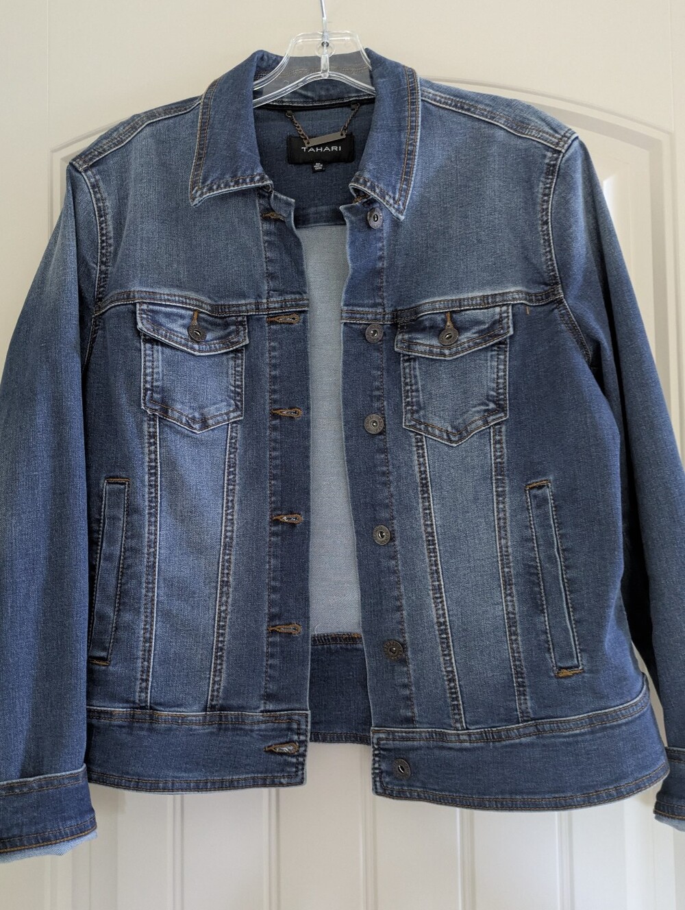 Tahari Women's Blue Denim Jacket - Classic Trucker Style